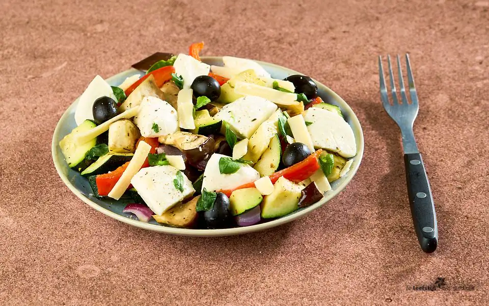 Gegrilde groenten met mozzarella en Parmezaan