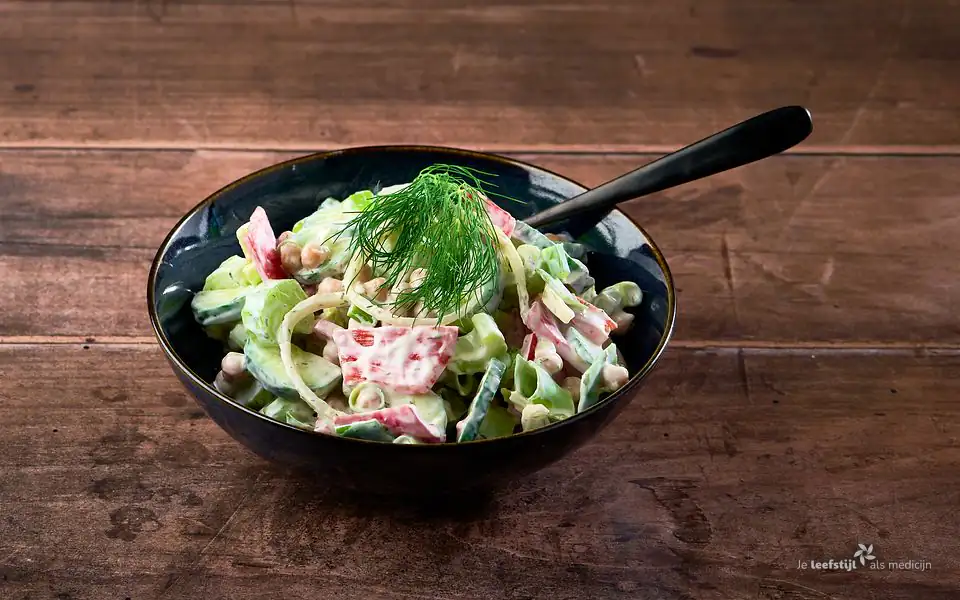 Kikkererwtensalade met yoghurtdressing